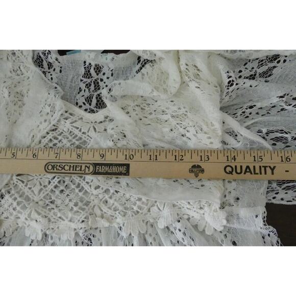 Julies Closet Women's XL White Lace Top Boho Flutter Sheer Coquette Cropped - Picture 7 of 8